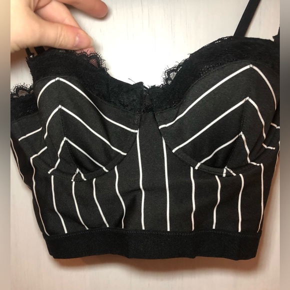 BNWT Dynamite Bustier Black and White Striped Crop Top - XS - Picture 3 of 10